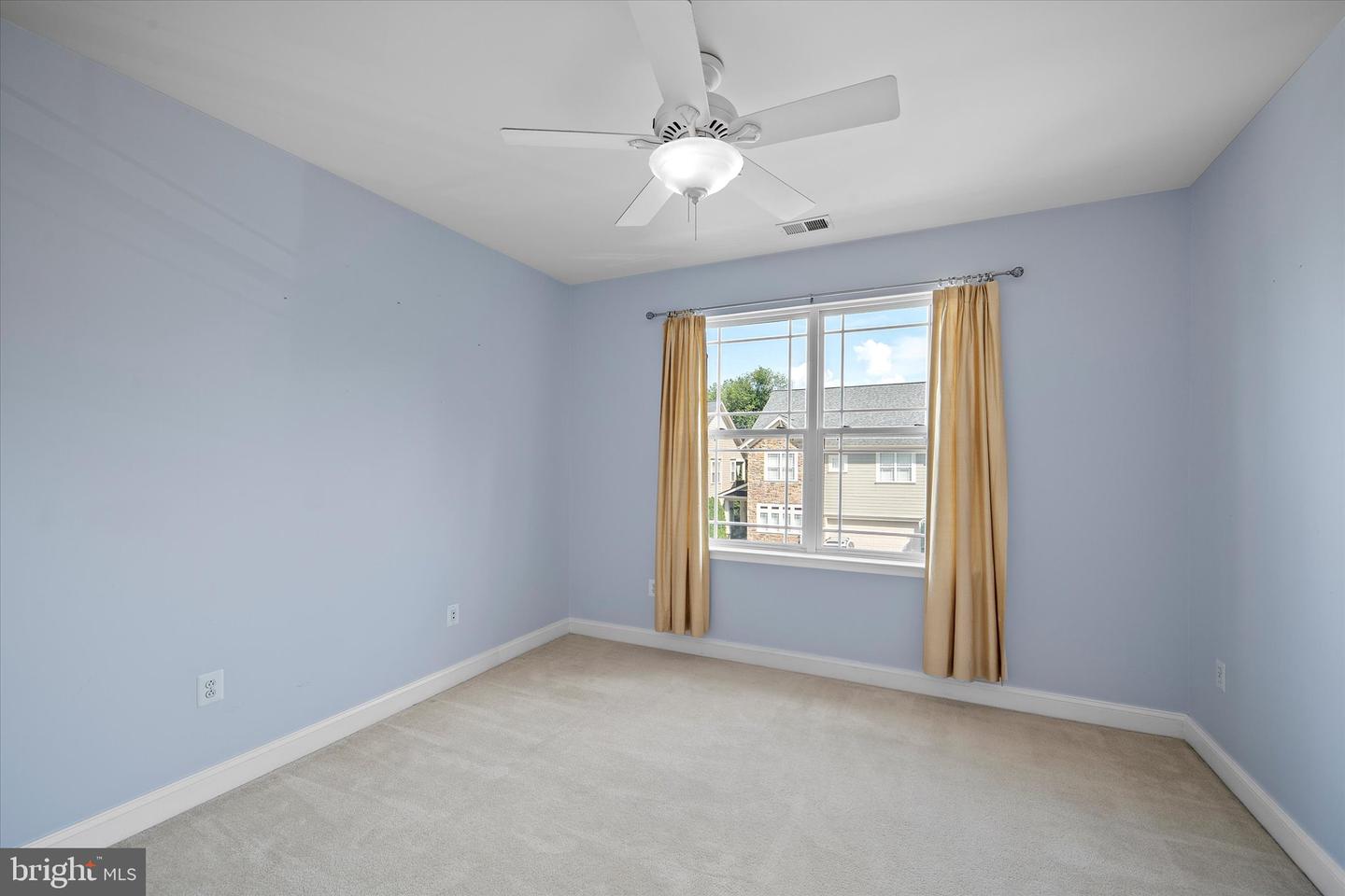 293 ARIEL DR NE, LEESBURG, Virginia 20176, 4 Bedrooms Bedrooms, ,3 BathroomsBathrooms,Residential,For sale,293 ARIEL DR NE,VALO2104542 MLS # VALO2104542