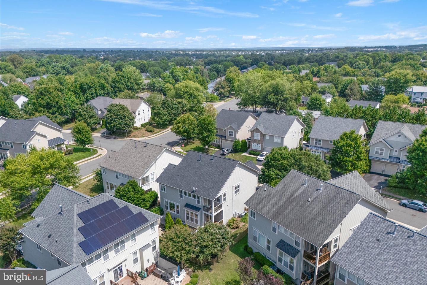 293 ARIEL DR NE, LEESBURG, Virginia 20176, 4 Bedrooms Bedrooms, ,3 BathroomsBathrooms,Residential,For sale,293 ARIEL DR NE,VALO2104542 MLS # VALO2104542