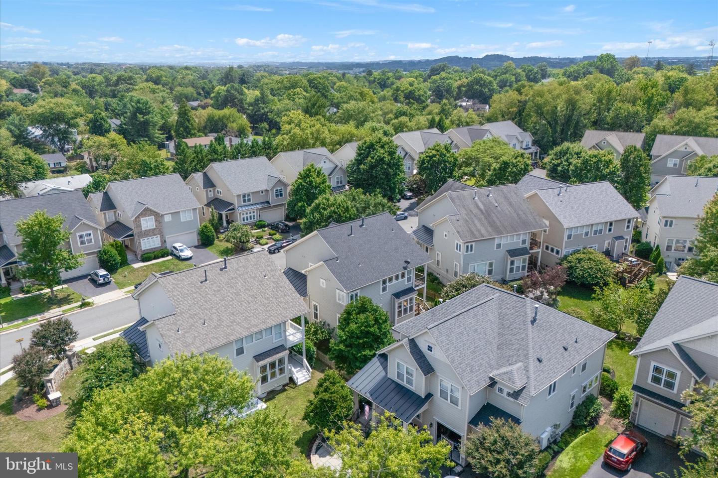 293 ARIEL DR NE, LEESBURG, Virginia 20176, 4 Bedrooms Bedrooms, ,3 BathroomsBathrooms,Residential,For sale,293 ARIEL DR NE,VALO2104542 MLS # VALO2104542