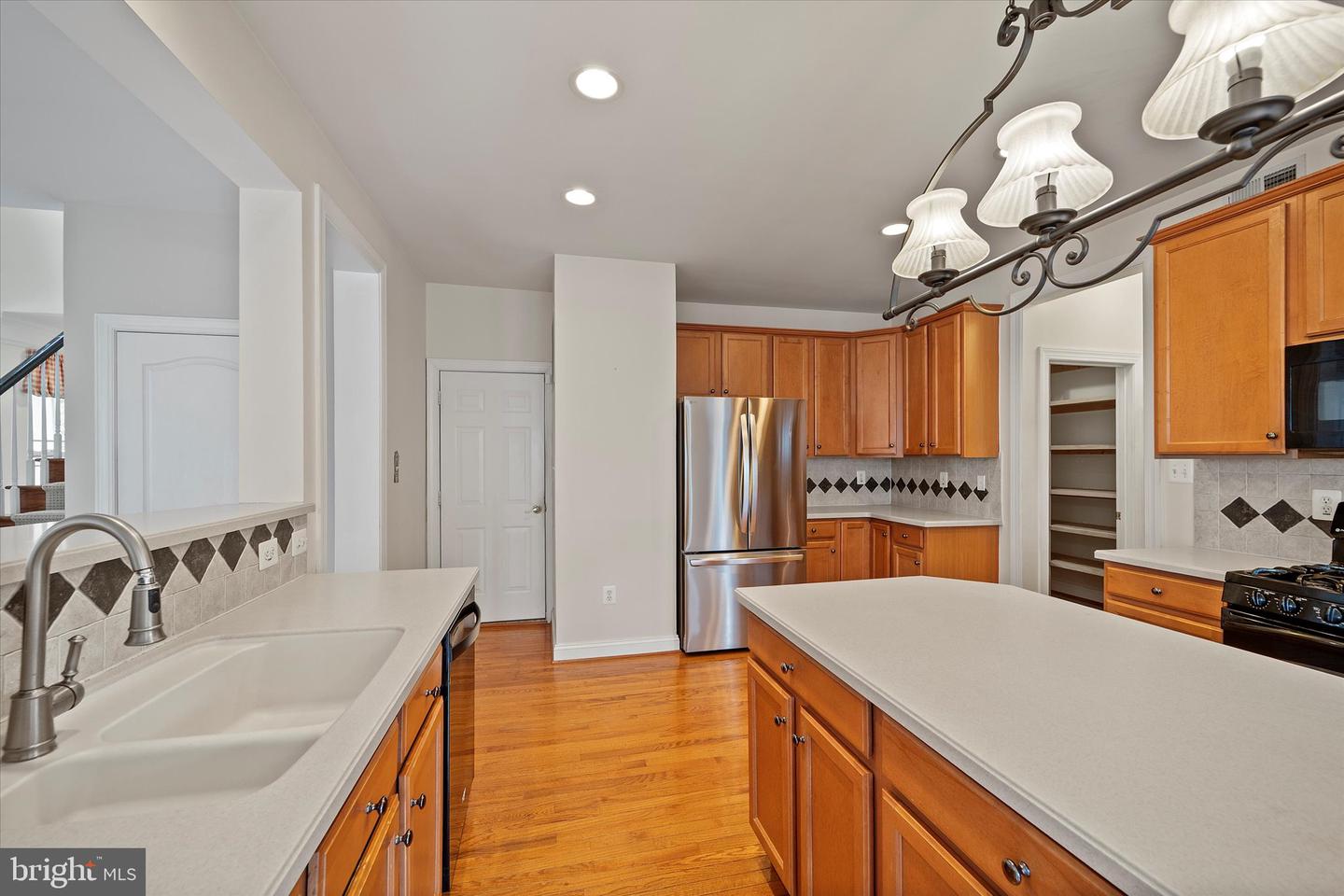 293 ARIEL DR NE, LEESBURG, Virginia 20176, 4 Bedrooms Bedrooms, ,3 BathroomsBathrooms,Residential,For sale,293 ARIEL DR NE,VALO2104542 MLS # VALO2104542