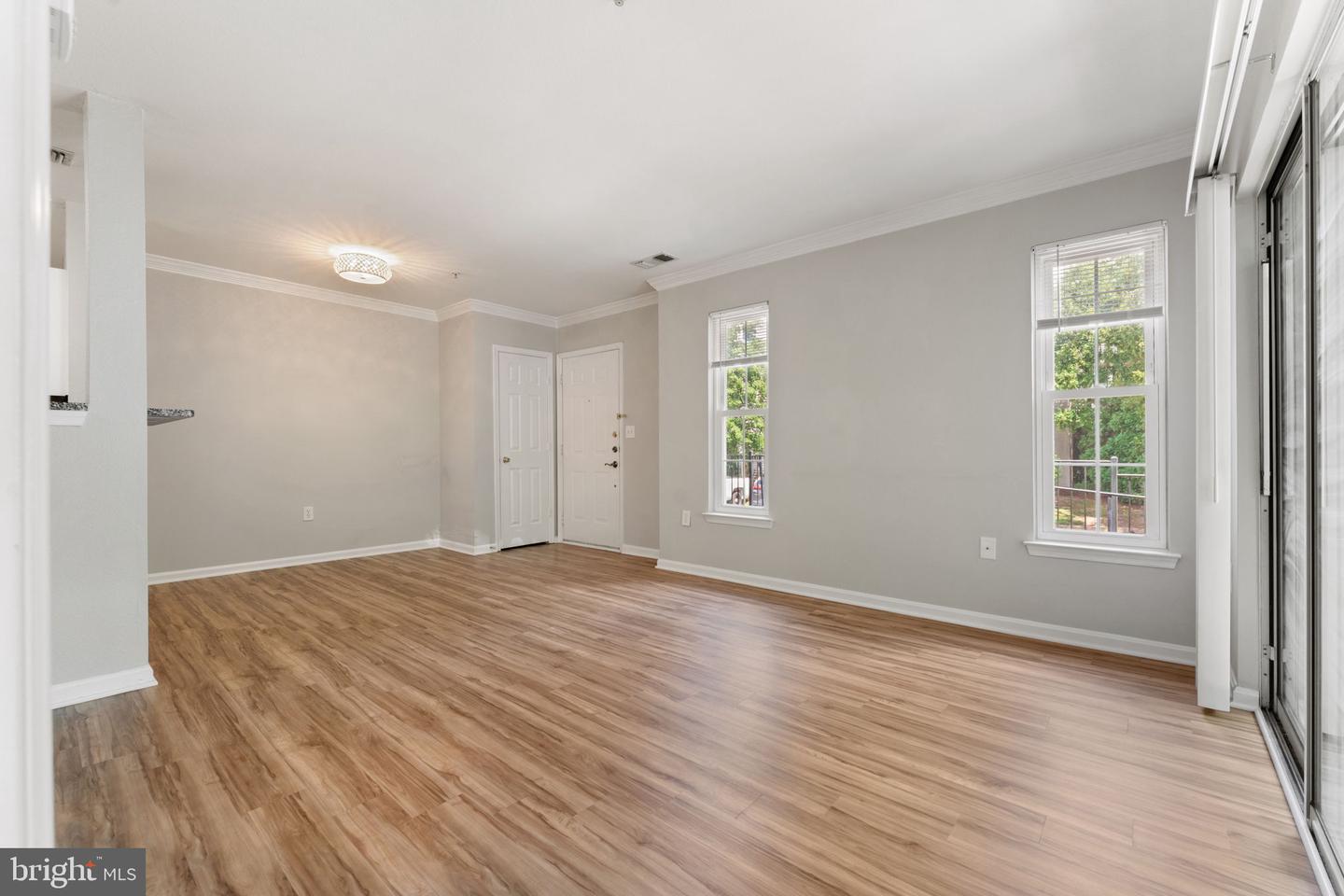 4501 SUPERIOR SQ #4501, FAIRFAX, Virginia 22033, 1 Bedroom Bedrooms, 3 Rooms Rooms,1 BathroomBathrooms,Residential,For sale,4501 SUPERIOR SQ #4501,VAFX2261276 MLS # VAFX2261276