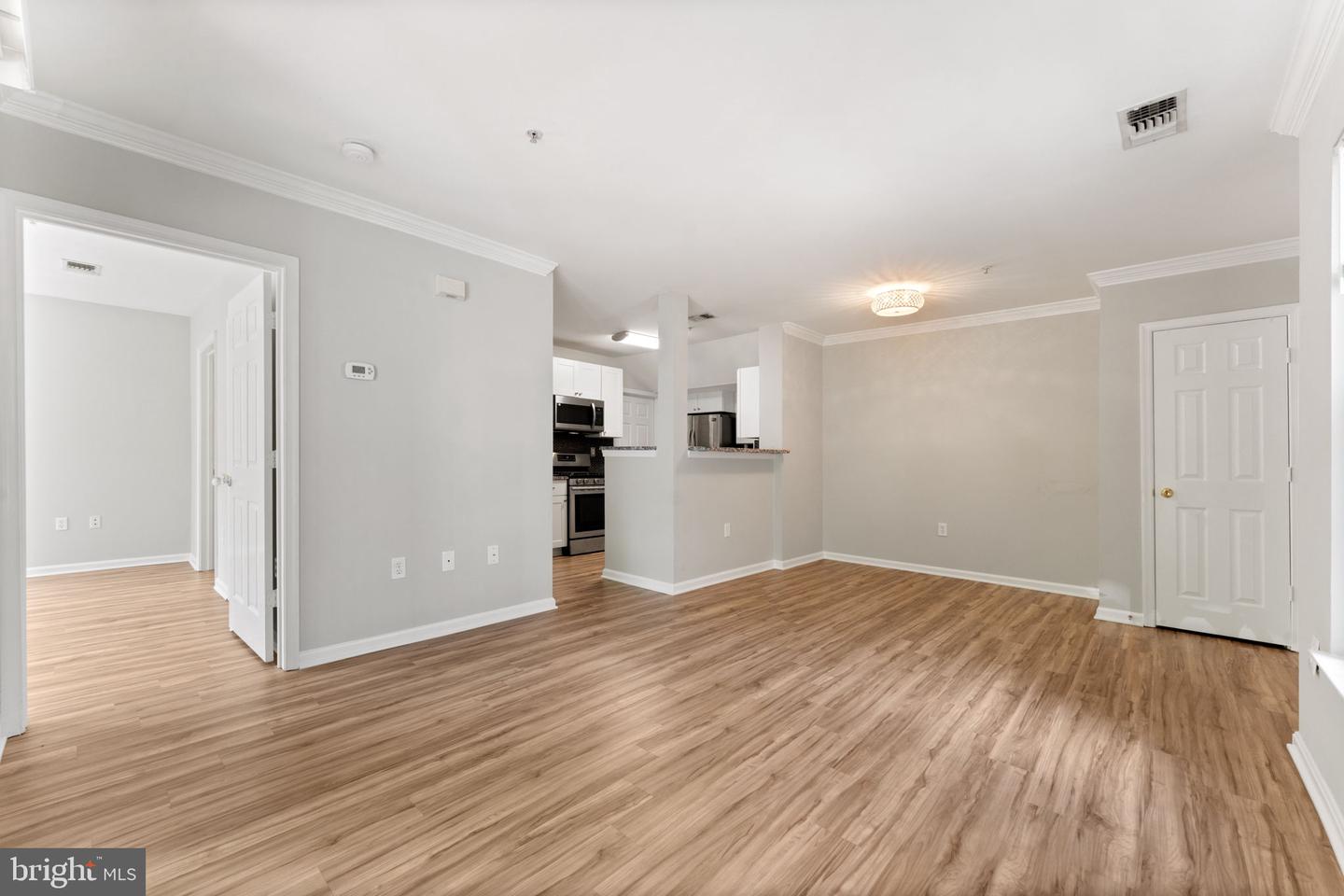 4501 SUPERIOR SQ #4501, FAIRFAX, Virginia 22033, 1 Bedroom Bedrooms, 3 Rooms Rooms,1 BathroomBathrooms,Residential,For sale,4501 SUPERIOR SQ #4501,VAFX2261276 MLS # VAFX2261276