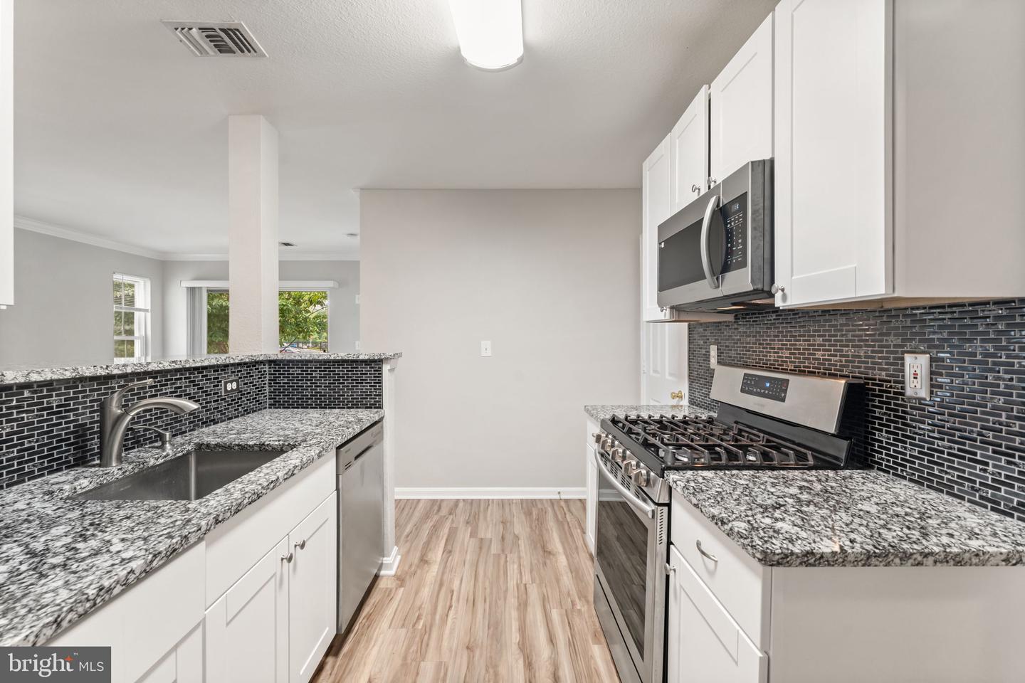 4501 SUPERIOR SQ #4501, FAIRFAX, Virginia 22033, 1 Bedroom Bedrooms, 3 Rooms Rooms,1 BathroomBathrooms,Residential,For sale,4501 SUPERIOR SQ #4501,VAFX2261276 MLS # VAFX2261276
