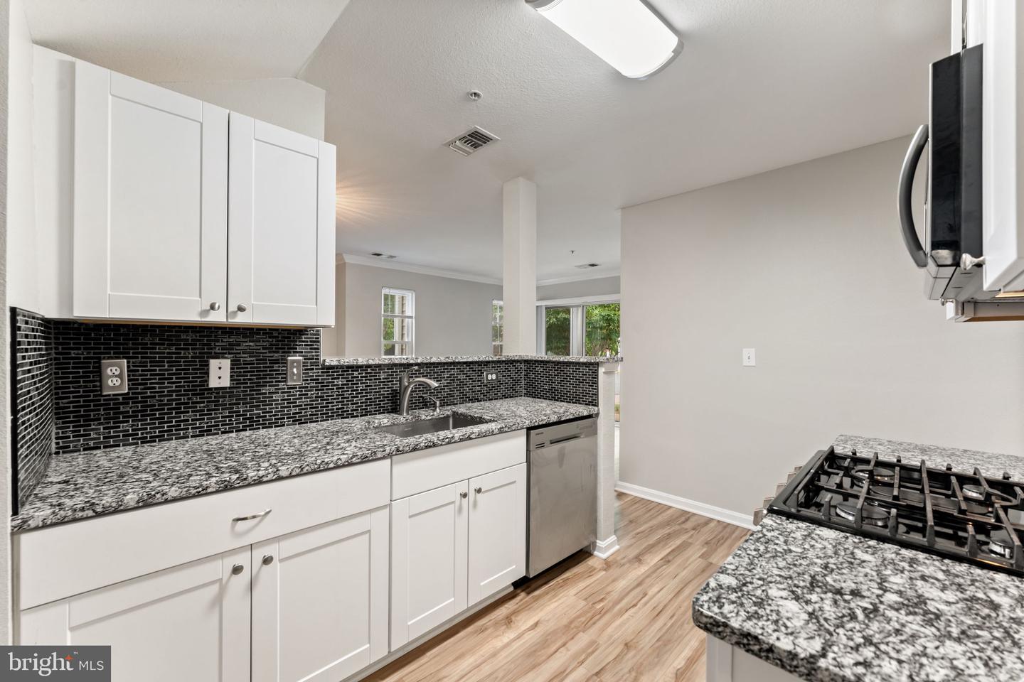 4501 SUPERIOR SQ #4501, FAIRFAX, Virginia 22033, 1 Bedroom Bedrooms, 3 Rooms Rooms,1 BathroomBathrooms,Residential,For sale,4501 SUPERIOR SQ #4501,VAFX2261276 MLS # VAFX2261276