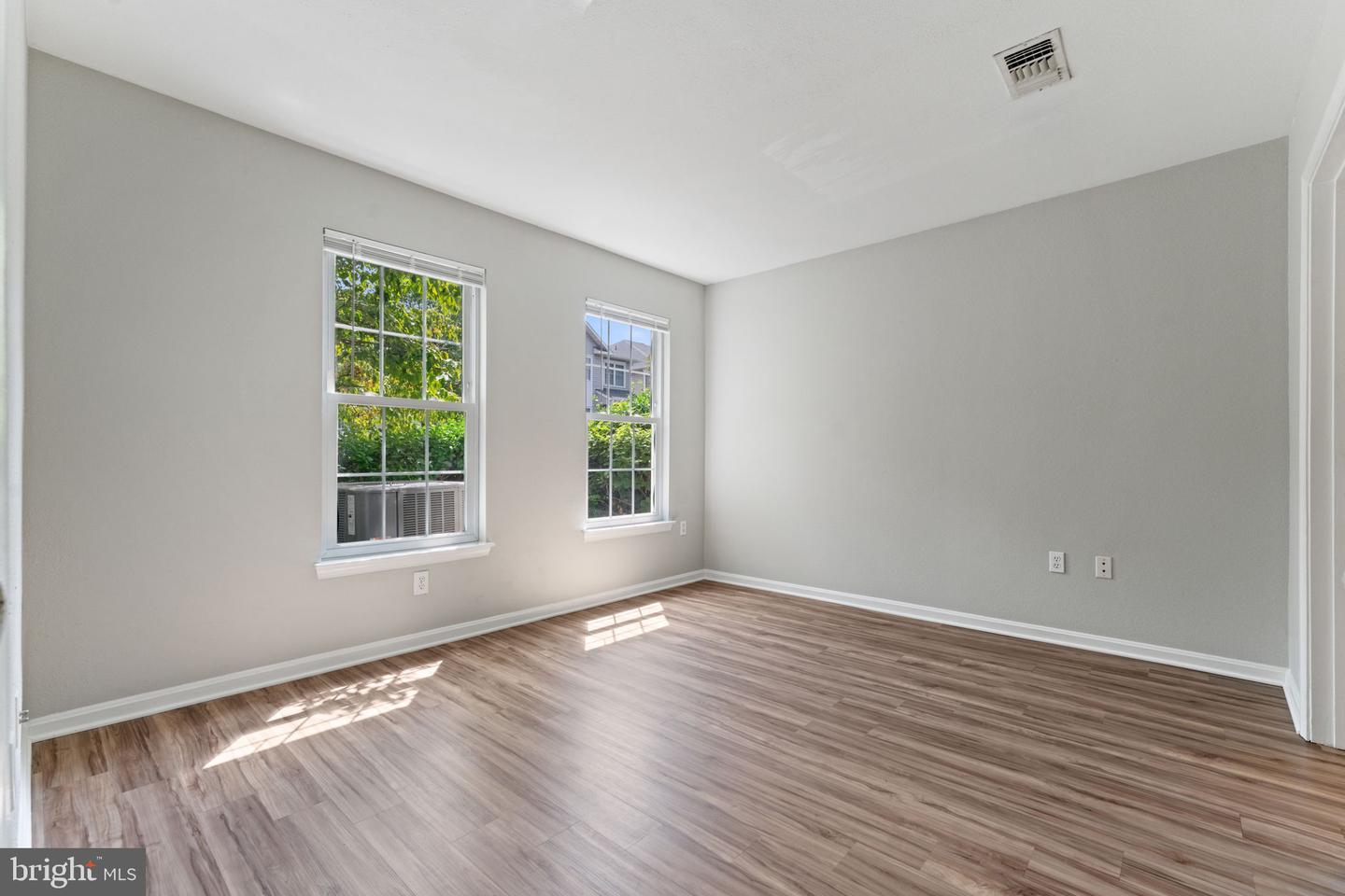 4501 SUPERIOR SQ #4501, FAIRFAX, Virginia 22033, 1 Bedroom Bedrooms, 3 Rooms Rooms,1 BathroomBathrooms,Residential,For sale,4501 SUPERIOR SQ #4501,VAFX2261276 MLS # VAFX2261276