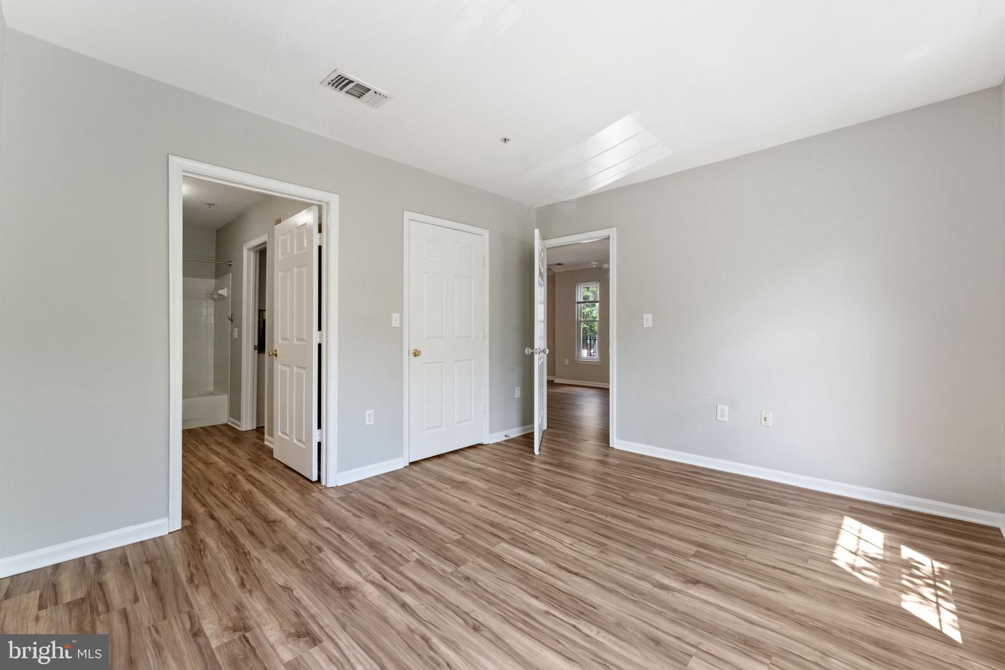 4501 SUPERIOR SQ #4501, FAIRFAX, Virginia 22033, 1 Bedroom Bedrooms, 3 Rooms Rooms,1 BathroomBathrooms,Residential,For sale,4501 SUPERIOR SQ #4501,VAFX2261276 MLS # VAFX2261276