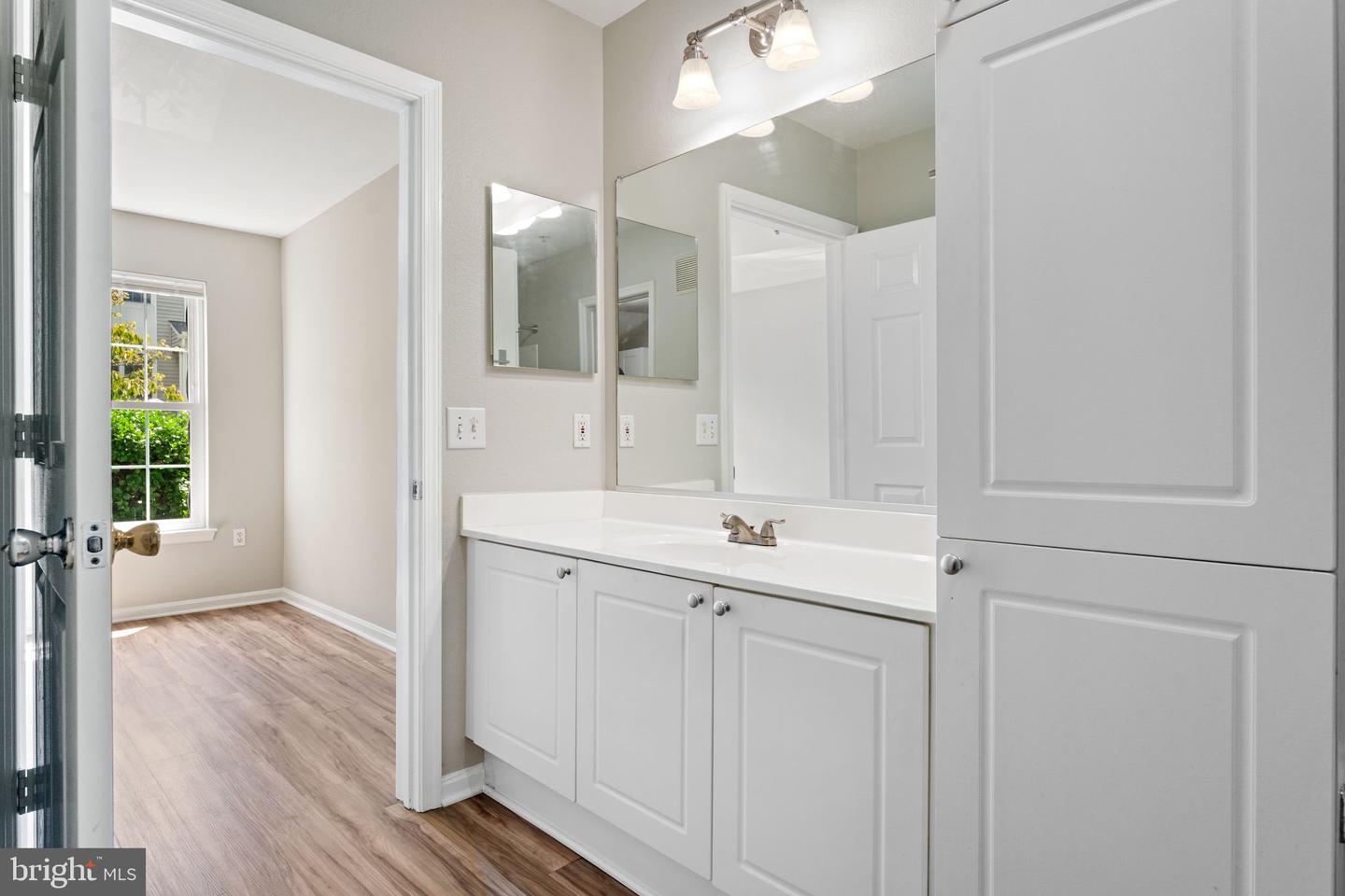 4501 SUPERIOR SQ #4501, FAIRFAX, Virginia 22033, 1 Bedroom Bedrooms, 3 Rooms Rooms,1 BathroomBathrooms,Residential,For sale,4501 SUPERIOR SQ #4501,VAFX2261276 MLS # VAFX2261276