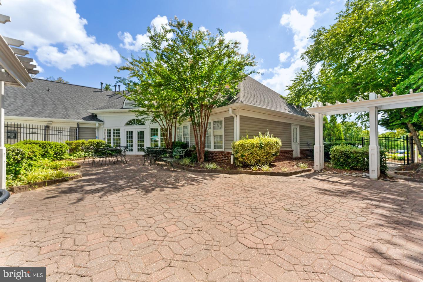 4501 SUPERIOR SQ #4501, FAIRFAX, Virginia 22033, 1 Bedroom Bedrooms, 3 Rooms Rooms,1 BathroomBathrooms,Residential,For sale,4501 SUPERIOR SQ #4501,VAFX2261276 MLS # VAFX2261276