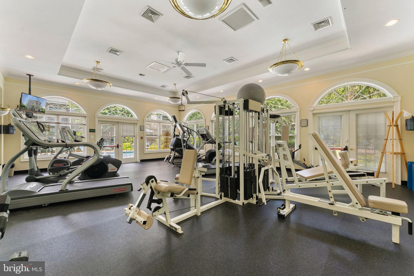 4501 SUPERIOR SQ #4501, FAIRFAX, Virginia 22033, 1 Bedroom Bedrooms, 3 Rooms Rooms,1 BathroomBathrooms,Residential,For sale,4501 SUPERIOR SQ #4501,VAFX2261276 MLS # VAFX2261276