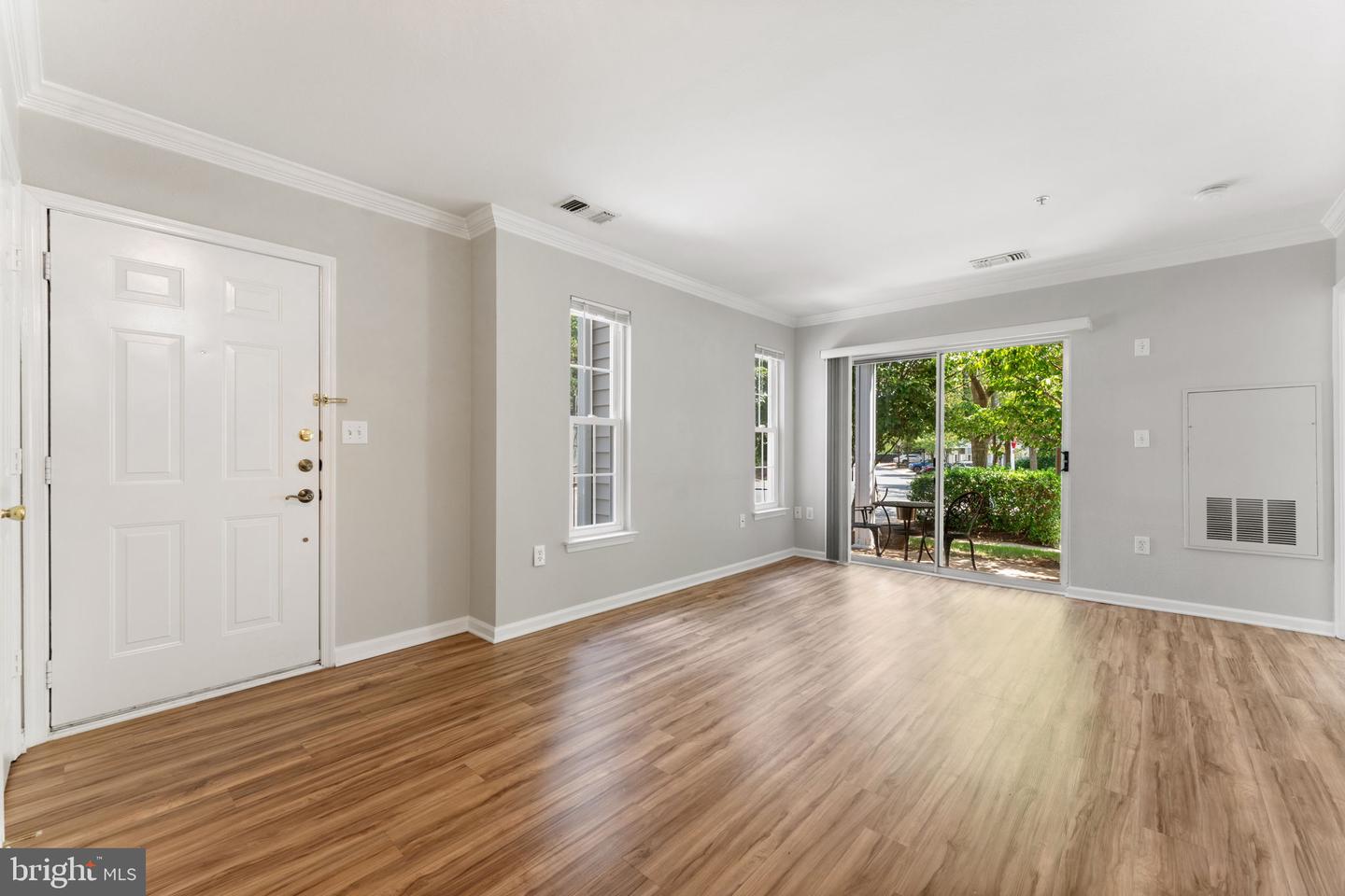 4501 SUPERIOR SQ #4501, FAIRFAX, Virginia 22033, 1 Bedroom Bedrooms, 3 Rooms Rooms,1 BathroomBathrooms,Residential,For sale,4501 SUPERIOR SQ #4501,VAFX2261276 MLS # VAFX2261276
