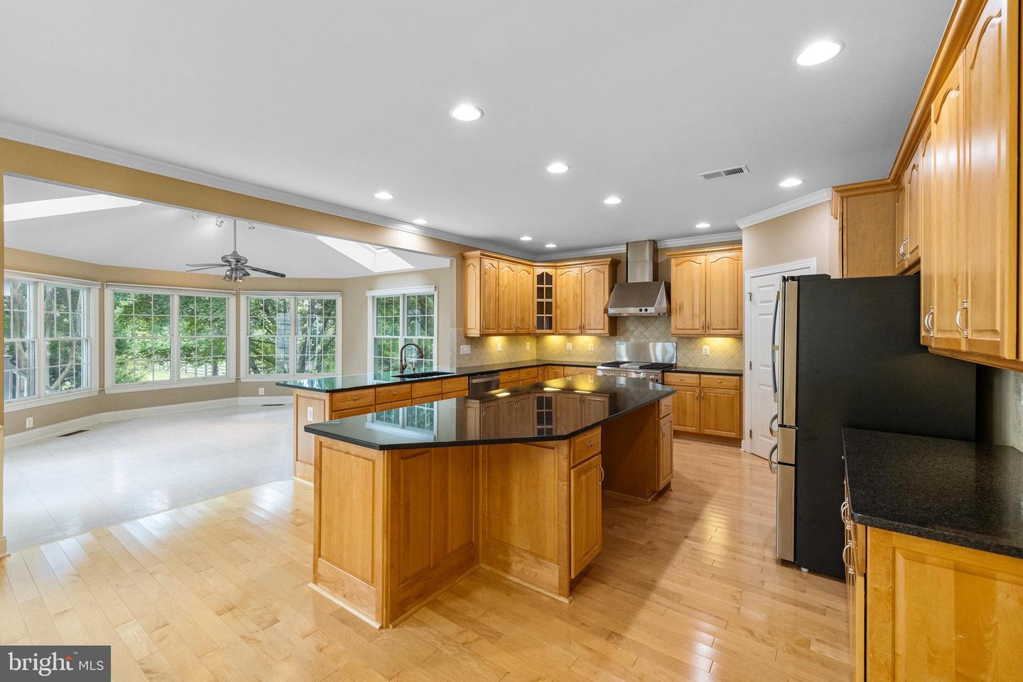 38344 MIDNIGHT SKY PL, HAMILTON, Virginia 20158, 4 Bedrooms Bedrooms, ,4 BathroomsBathrooms,Residential,For sale,38344 MIDNIGHT SKY PL,VALO2104548 MLS # VALO2104548