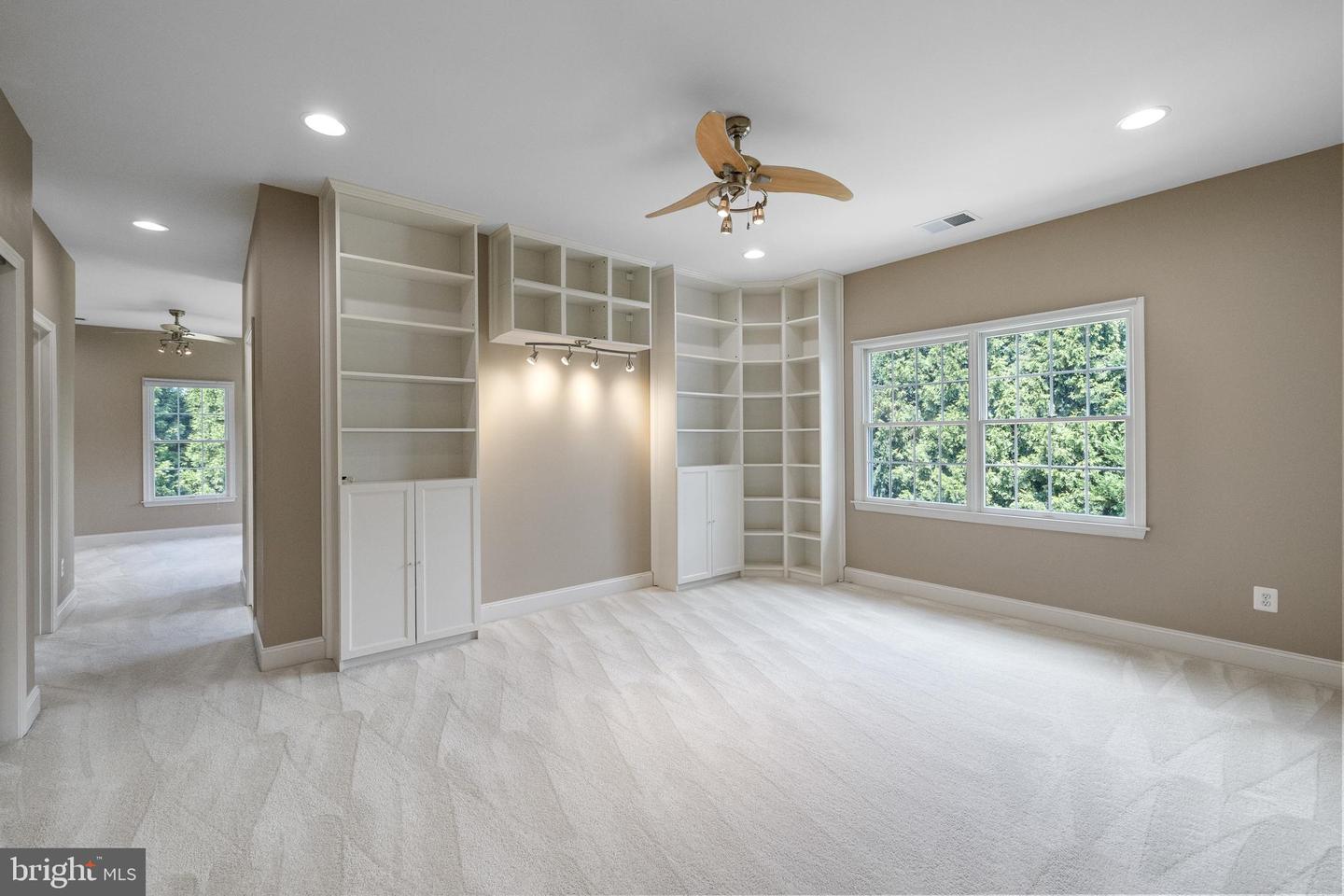 38344 MIDNIGHT SKY PL, HAMILTON, Virginia 20158, 4 Bedrooms Bedrooms, ,4 BathroomsBathrooms,Residential,For sale,38344 MIDNIGHT SKY PL,VALO2104548 MLS # VALO2104548