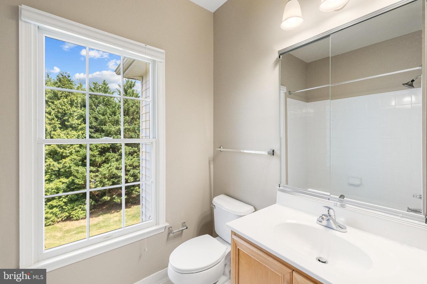 38344 MIDNIGHT SKY PL, HAMILTON, Virginia 20158, 4 Bedrooms Bedrooms, ,4 BathroomsBathrooms,Residential,For sale,38344 MIDNIGHT SKY PL,VALO2104548 MLS # VALO2104548