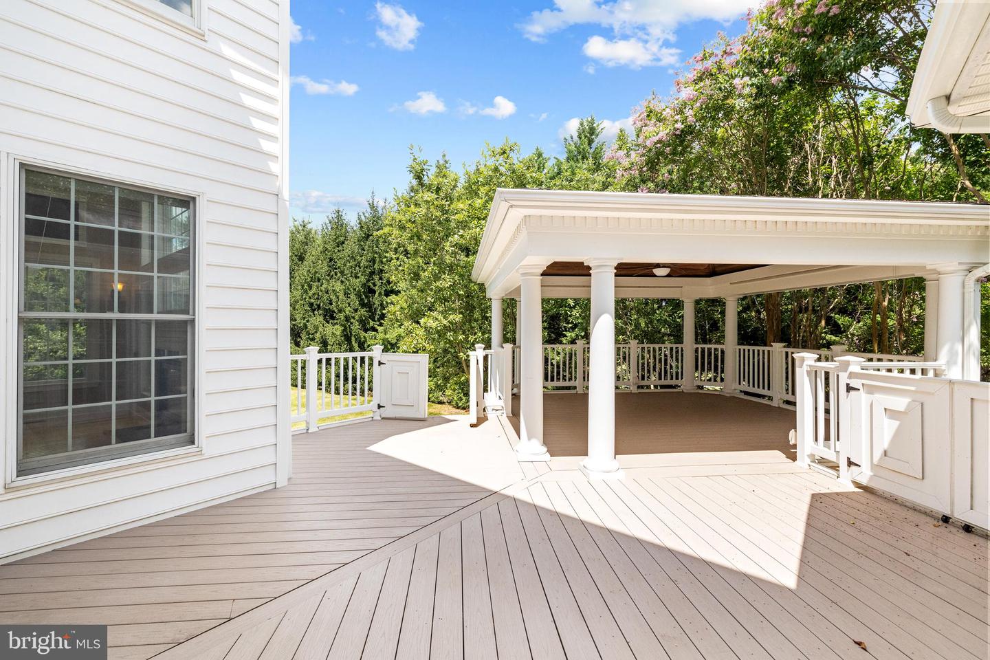 38344 MIDNIGHT SKY PL, HAMILTON, Virginia 20158, 4 Bedrooms Bedrooms, ,4 BathroomsBathrooms,Residential,For sale,38344 MIDNIGHT SKY PL,VALO2104548 MLS # VALO2104548