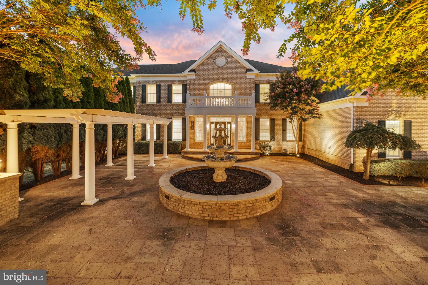 38344 MIDNIGHT SKY PL, HAMILTON, Virginia 20158, 4 Bedrooms Bedrooms, ,4 BathroomsBathrooms,Residential,For sale,38344 MIDNIGHT SKY PL,VALO2104548 MLS # VALO2104548