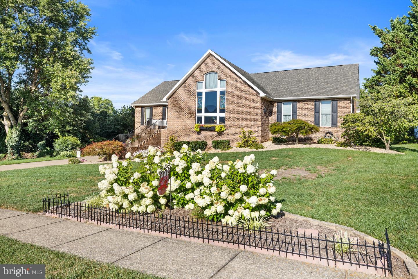 9851 WOODBINE WAY, NEW MARKET, Virginia 22844, 3 Bedrooms Bedrooms, ,3 BathroomsBathrooms,Residential,For sale,9851 WOODBINE WAY,VASH2012228 MLS # VASH2012228