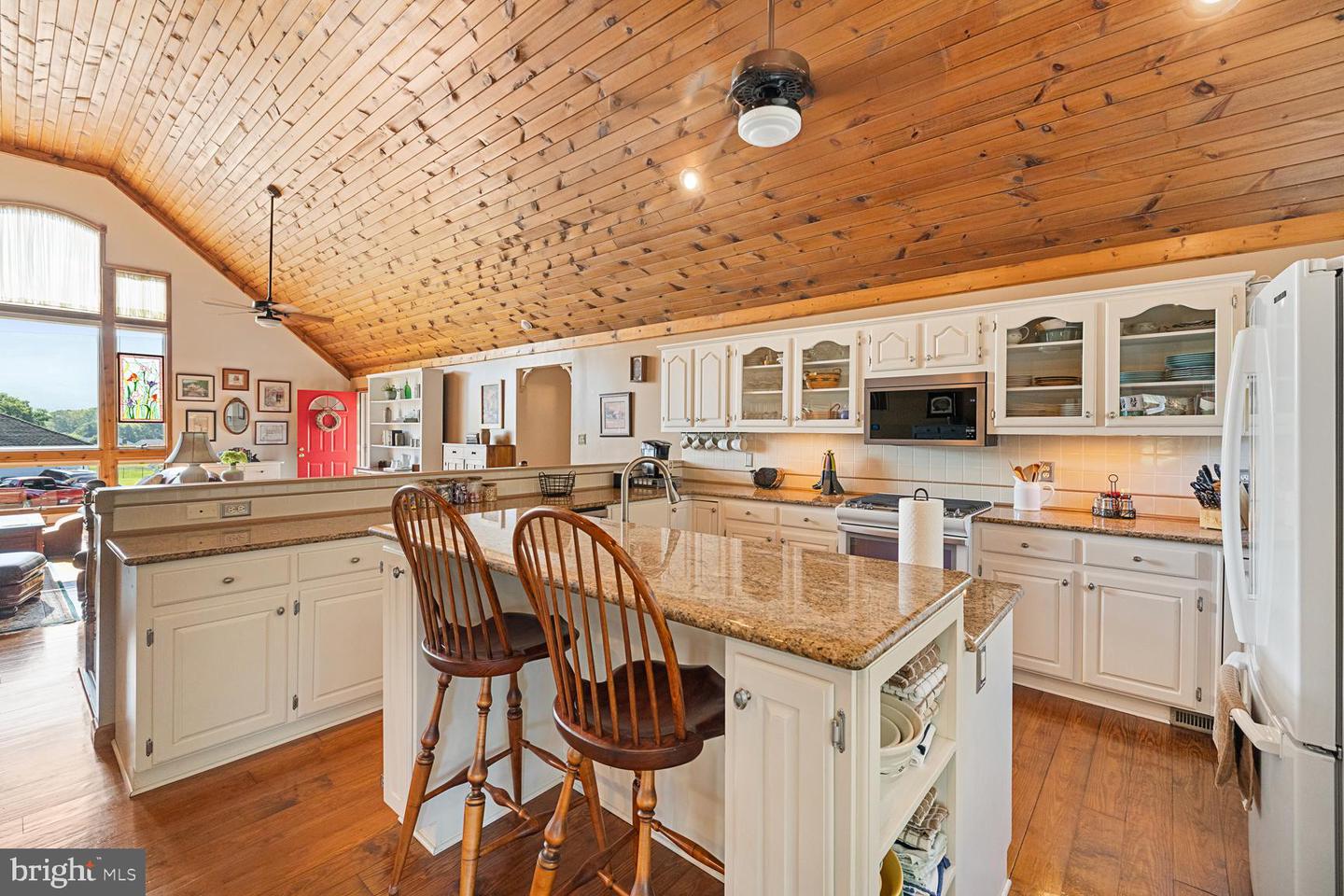 9851 WOODBINE WAY, NEW MARKET, Virginia 22844, 3 Bedrooms Bedrooms, ,3 BathroomsBathrooms,Residential,For sale,9851 WOODBINE WAY,VASH2012228 MLS # VASH2012228