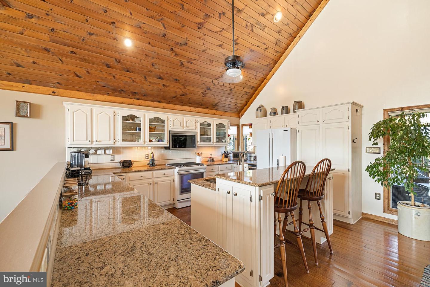 9851 WOODBINE WAY, NEW MARKET, Virginia 22844, 3 Bedrooms Bedrooms, ,3 BathroomsBathrooms,Residential,For sale,9851 WOODBINE WAY,VASH2012228 MLS # VASH2012228