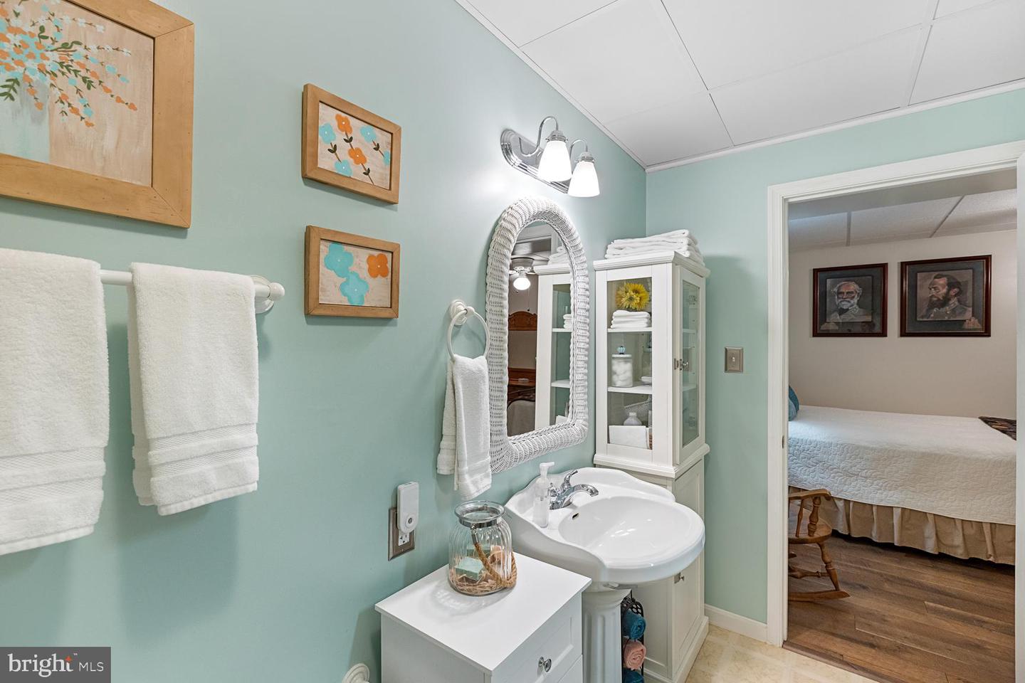 9851 WOODBINE WAY, NEW MARKET, Virginia 22844, 3 Bedrooms Bedrooms, ,3 BathroomsBathrooms,Residential,For sale,9851 WOODBINE WAY,VASH2012228 MLS # VASH2012228