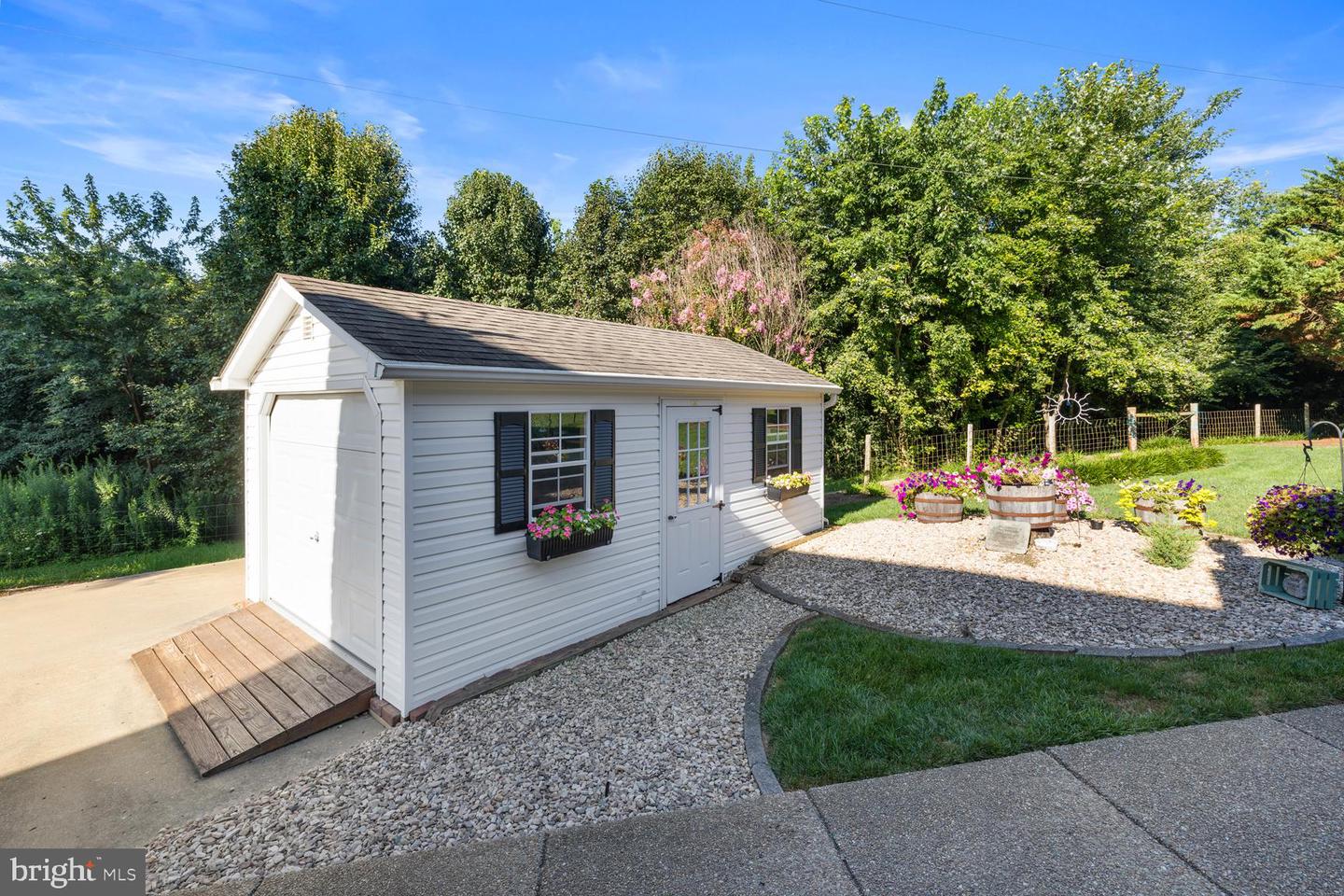 9851 WOODBINE WAY, NEW MARKET, Virginia 22844, 3 Bedrooms Bedrooms, ,3 BathroomsBathrooms,Residential,For sale,9851 WOODBINE WAY,VASH2012228 MLS # VASH2012228