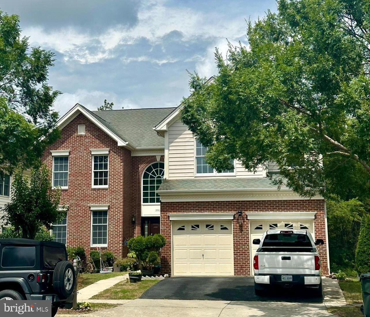 25822 DONEGAL DR, CHANTILLY, Virginia 20152, 4 Bedrooms Bedrooms, 15 Rooms Rooms,3 BathroomsBathrooms,Residential,For sale,25822 DONEGAL DR,VALO2104620 MLS # VALO2104620