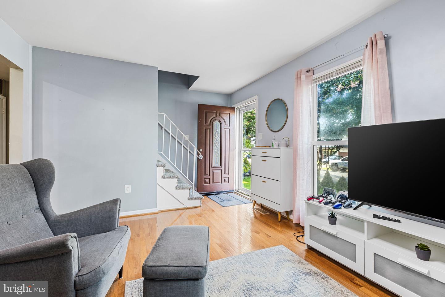 5314 SATTERFIELD DR, WOODBRIDGE, Virginia 22193, 4 Bedrooms Bedrooms, ,3 BathroomsBathrooms,Residential,For sale,5314 SATTERFIELD DR,VAPW2101584 MLS # VAPW2101584