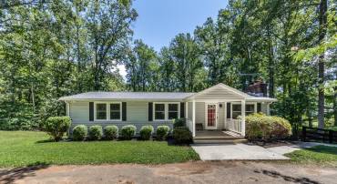 13375 SILVER HILL RD, SUMERDUCK, Virginia 22742, 3 Bedrooms Bedrooms, ,3 BathroomsBathrooms,Residential,For sale,13375 SILVER HILL RD,VAFQ2017944 MLS # VAFQ2017944