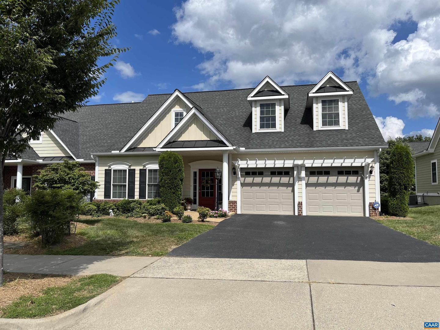1620 SAWGRASS CT, CHARLOTTESVILLE, Virginia 22901, 2 Bedrooms Bedrooms, ,2 BathroomsBathrooms,Residential,For sale,1620 SAWGRASS CT,667908 MLS # 667908