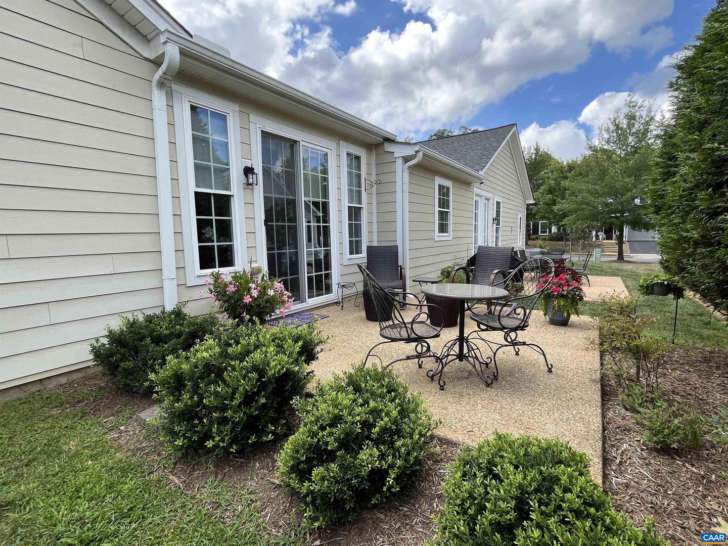 1620 SAWGRASS CT, CHARLOTTESVILLE, Virginia 22901, 2 Bedrooms Bedrooms, ,2 BathroomsBathrooms,Residential,For sale,1620 SAWGRASS CT,667908 MLS # 667908