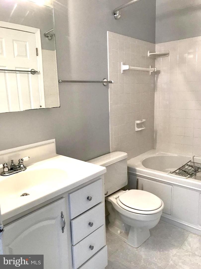 8010 DAYSPRING CT, SPRINGFIELD, Virginia 22153, 3 Bedrooms Bedrooms, ,2 BathroomsBathrooms,Residential,For sale,8010 DAYSPRING CT,VAFX2261730 MLS # VAFX2261730
