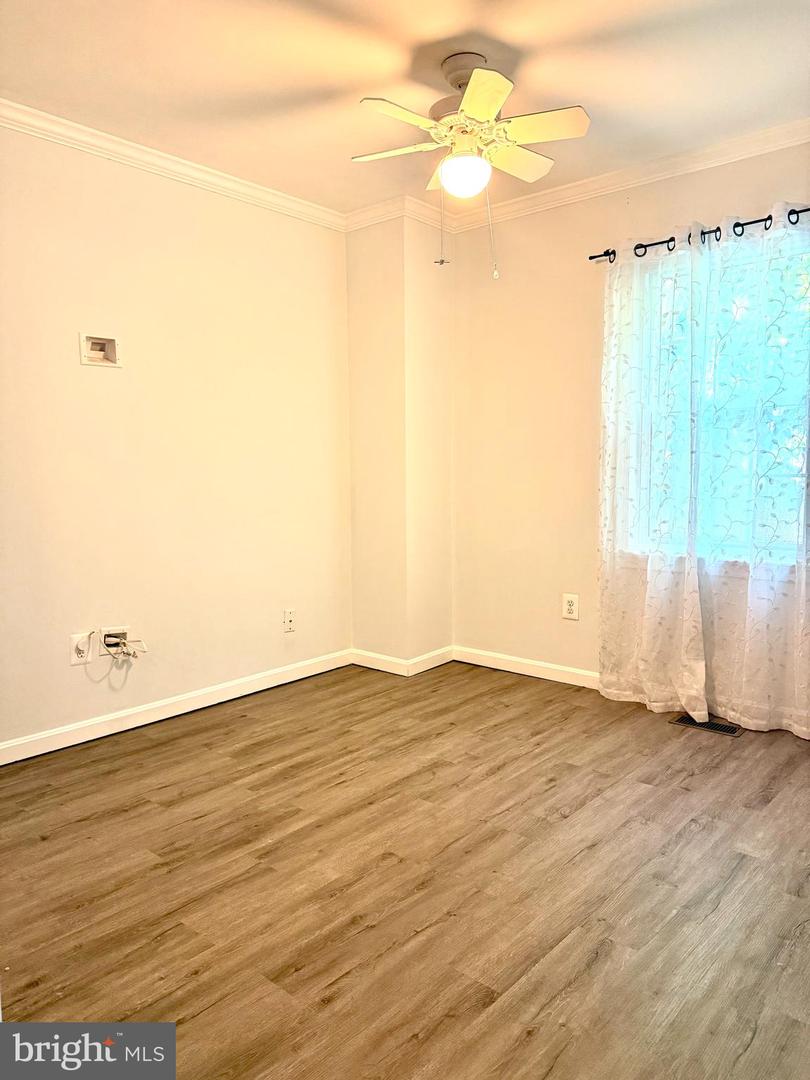 8010 DAYSPRING CT, SPRINGFIELD, Virginia 22153, 3 Bedrooms Bedrooms, ,2 BathroomsBathrooms,Residential,For sale,8010 DAYSPRING CT,VAFX2261730 MLS # VAFX2261730