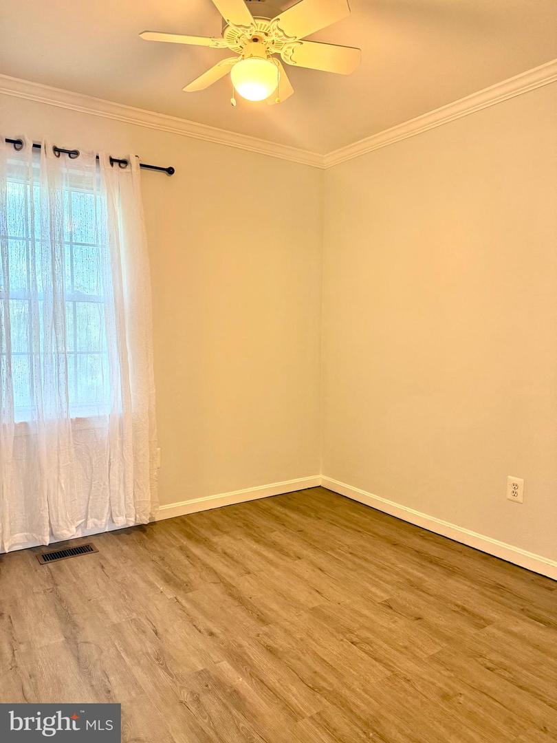 8010 DAYSPRING CT, SPRINGFIELD, Virginia 22153, 3 Bedrooms Bedrooms, ,2 BathroomsBathrooms,Residential,For sale,8010 DAYSPRING CT,VAFX2261730 MLS # VAFX2261730