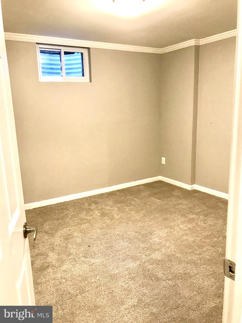 8010 DAYSPRING CT, SPRINGFIELD, Virginia 22153, 3 Bedrooms Bedrooms, ,2 BathroomsBathrooms,Residential,For sale,8010 DAYSPRING CT,VAFX2261730 MLS # VAFX2261730