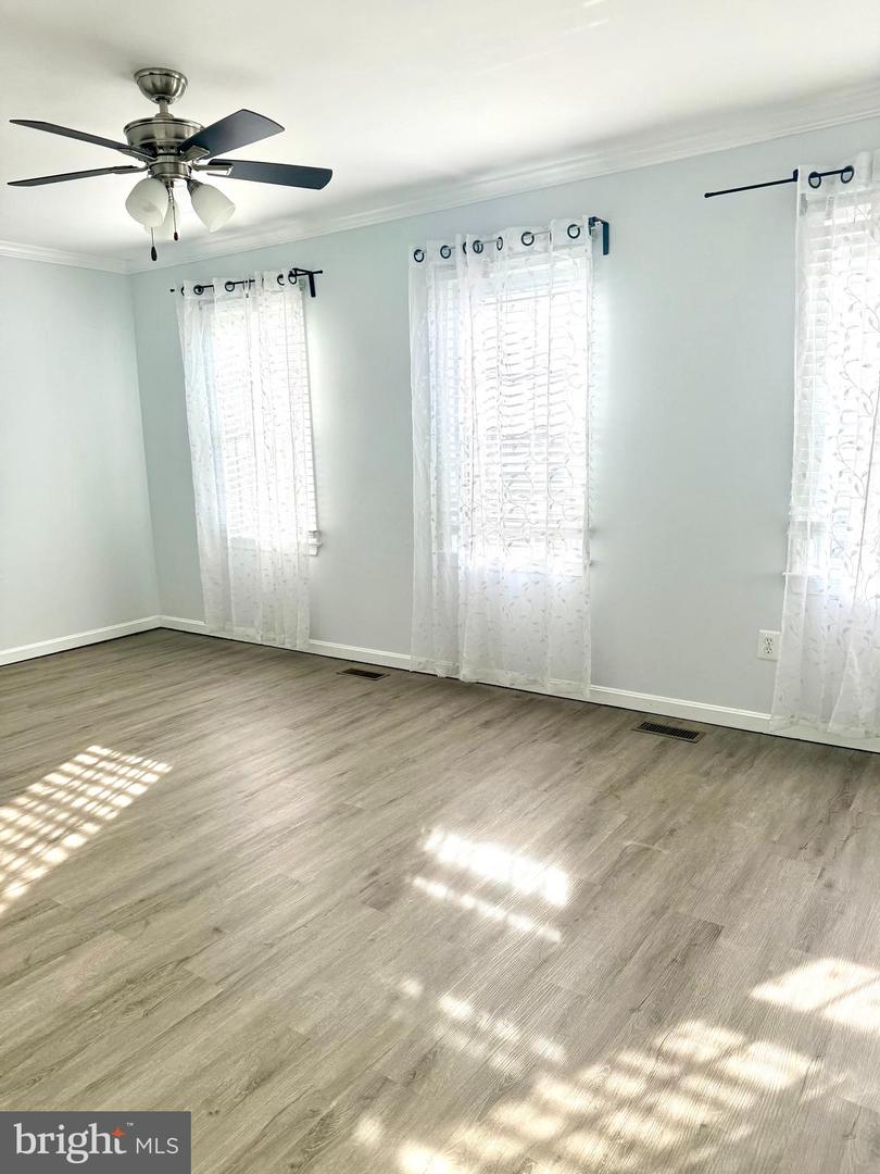8010 DAYSPRING CT, SPRINGFIELD, Virginia 22153, 3 Bedrooms Bedrooms, ,2 BathroomsBathrooms,Residential,For sale,8010 DAYSPRING CT,VAFX2261730 MLS # VAFX2261730