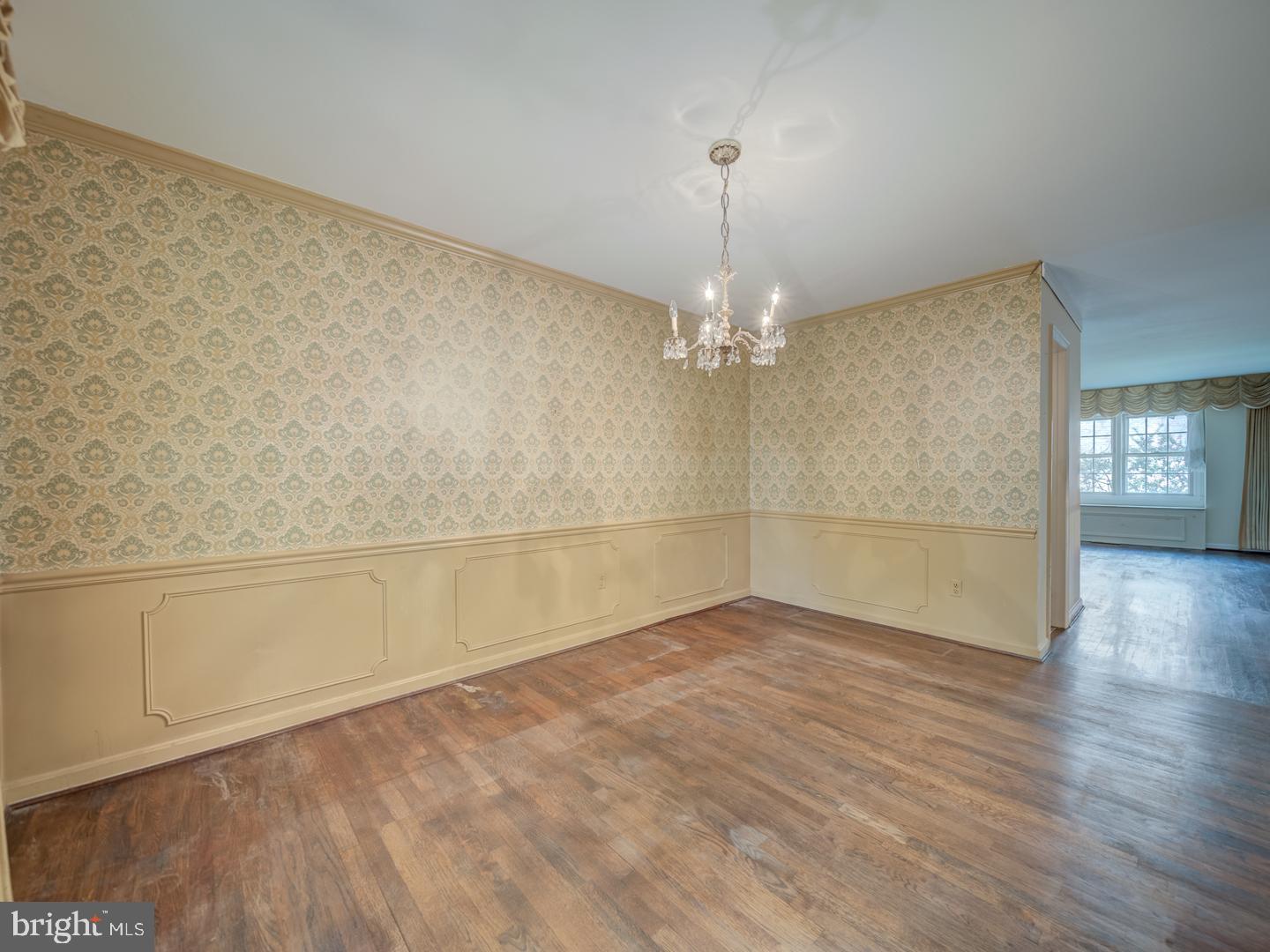 6607 MIDHILL PL, FALLS CHURCH, Virginia 22043, 3 Bedrooms Bedrooms, ,2 BathroomsBathrooms,Residential,For sale,6607 MIDHILL PL,VAFX2261888 MLS # VAFX2261888