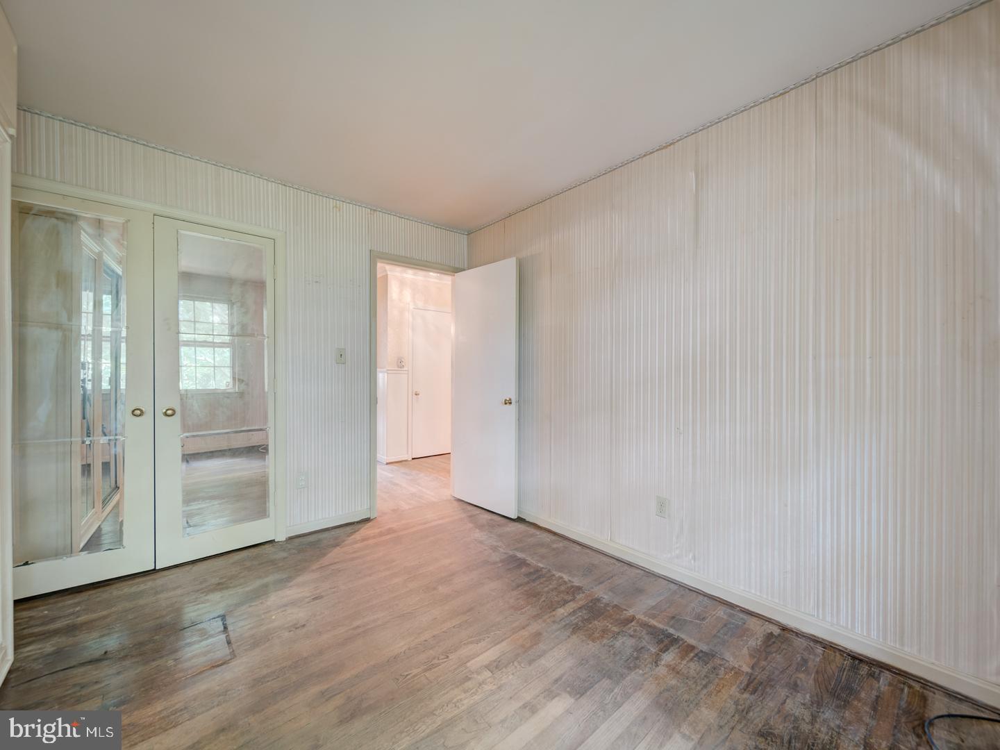 6607 MIDHILL PL, FALLS CHURCH, Virginia 22043, 3 Bedrooms Bedrooms, ,2 BathroomsBathrooms,Residential,For sale,6607 MIDHILL PL,VAFX2261888 MLS # VAFX2261888