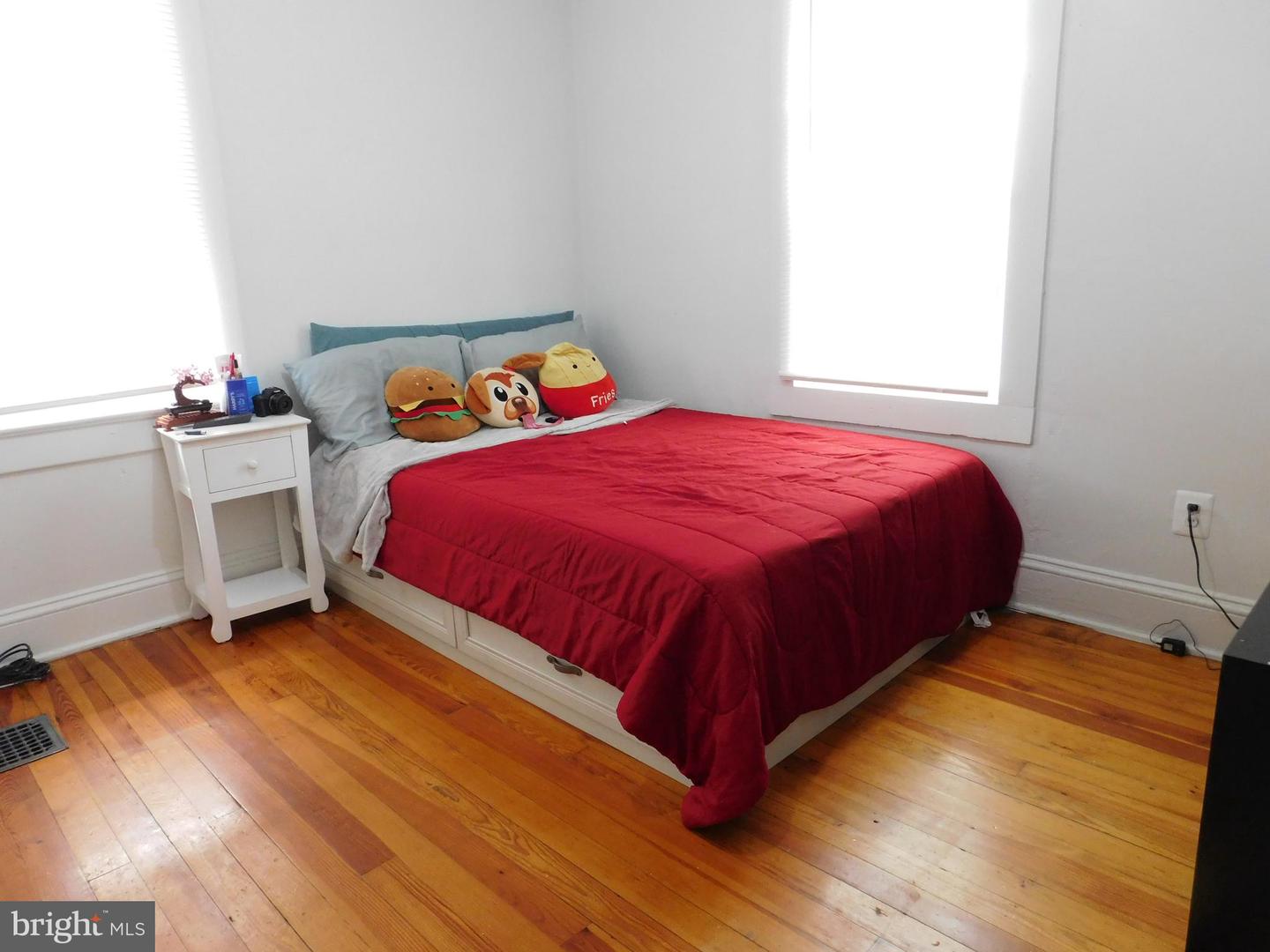316 VIRGINIA AVE, WINCHESTER, Virginia 22601, 3 Bedrooms Bedrooms, ,1 BathroomBathrooms,Residential,For sale,316 VIRGINIA AVE,VAWI2008912 MLS # VAWI2008912