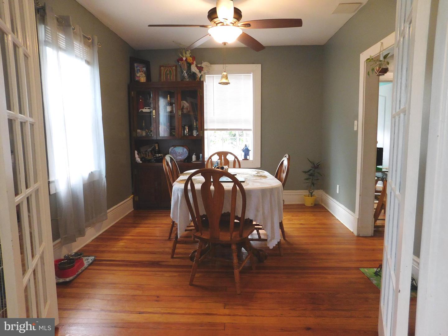 316 VIRGINIA AVE, WINCHESTER, Virginia 22601, 3 Bedrooms Bedrooms, ,1 BathroomBathrooms,Residential,For sale,316 VIRGINIA AVE,VAWI2008912 MLS # VAWI2008912