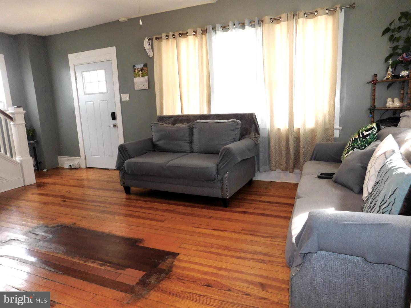 316 VIRGINIA AVE, WINCHESTER, Virginia 22601, 3 Bedrooms Bedrooms, ,1 BathroomBathrooms,Residential,For sale,316 VIRGINIA AVE,VAWI2008912 MLS # VAWI2008912