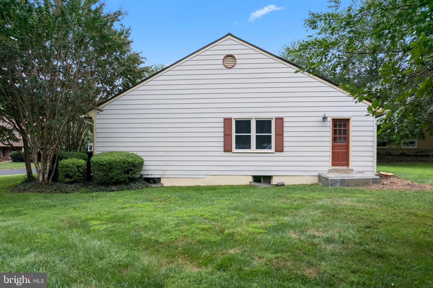 1950 WEYBRIDGE LN, RESTON, Virginia 20191, 5 Bedrooms Bedrooms, ,4 BathroomsBathrooms,Residential,For sale,1950 WEYBRIDGE LN,VAFX2262102 MLS # VAFX2262102