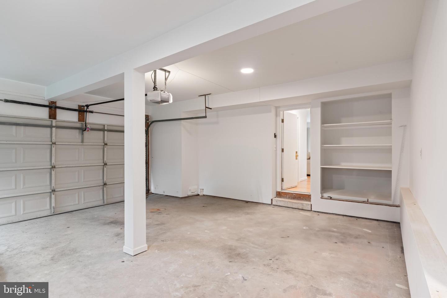 1950 WEYBRIDGE LN, RESTON, Virginia 20191, 5 Bedrooms Bedrooms, ,4 BathroomsBathrooms,Residential,For sale,1950 WEYBRIDGE LN,VAFX2262102 MLS # VAFX2262102