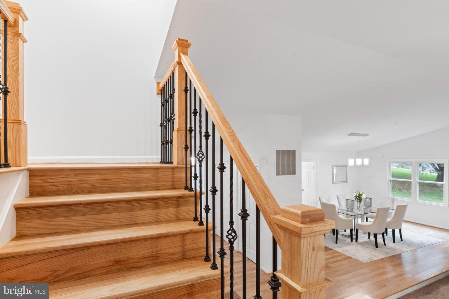 1950 WEYBRIDGE LN, RESTON, Virginia 20191, 5 Bedrooms Bedrooms, ,4 BathroomsBathrooms,Residential,For sale,1950 WEYBRIDGE LN,VAFX2262102 MLS # VAFX2262102