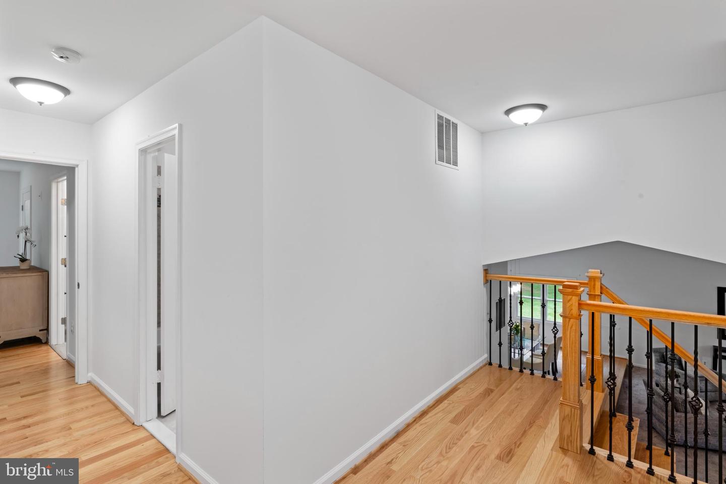 1950 WEYBRIDGE LN, RESTON, Virginia 20191, 5 Bedrooms Bedrooms, ,4 BathroomsBathrooms,Residential,For sale,1950 WEYBRIDGE LN,VAFX2262102 MLS # VAFX2262102