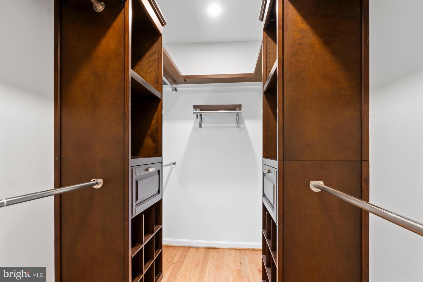 1950 WEYBRIDGE LN, RESTON, Virginia 20191, 5 Bedrooms Bedrooms, ,4 BathroomsBathrooms,Residential,For sale,1950 WEYBRIDGE LN,VAFX2262102 MLS # VAFX2262102