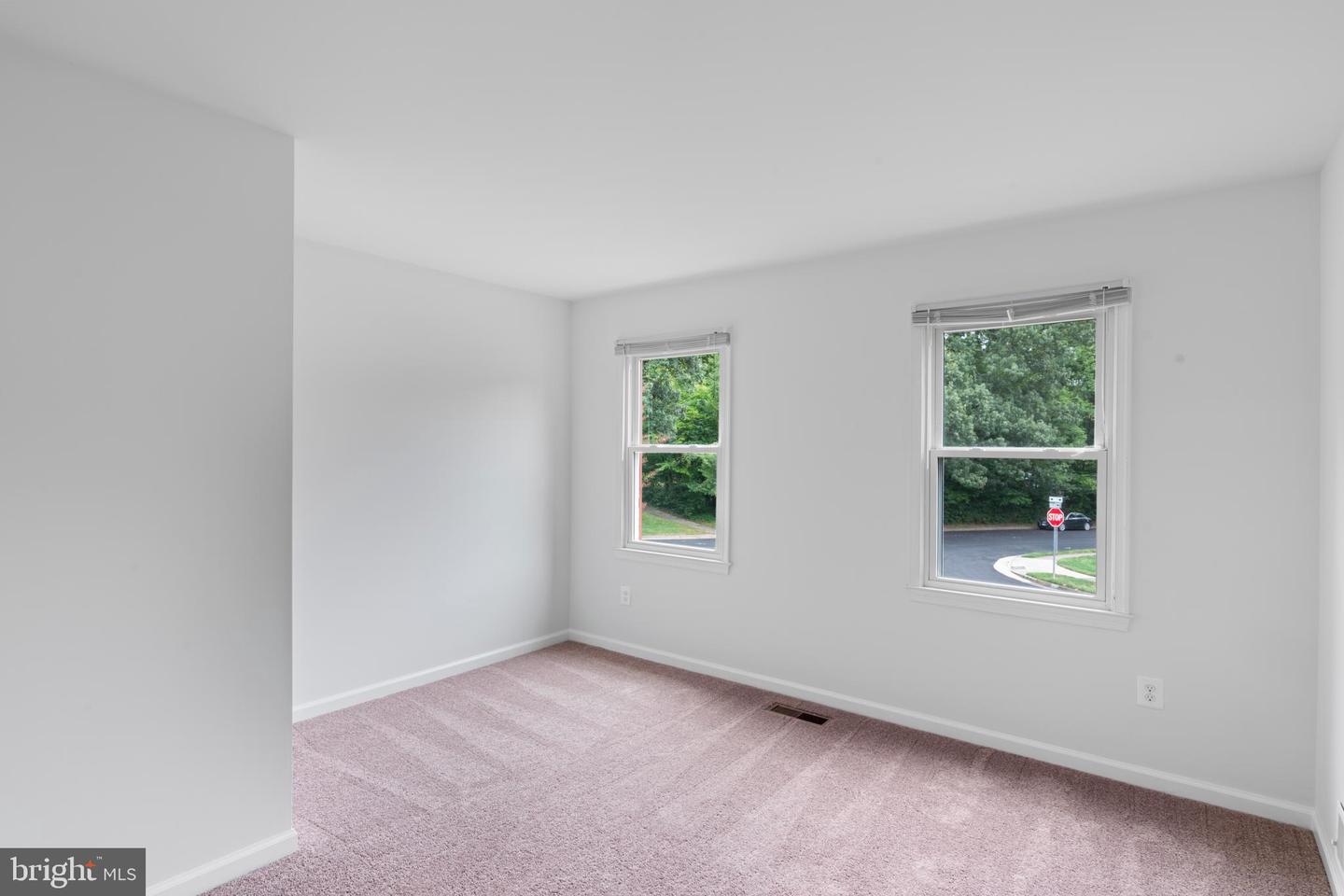1950 WEYBRIDGE LN, RESTON, Virginia 20191, 5 Bedrooms Bedrooms, ,4 BathroomsBathrooms,Residential,For sale,1950 WEYBRIDGE LN,VAFX2262102 MLS # VAFX2262102
