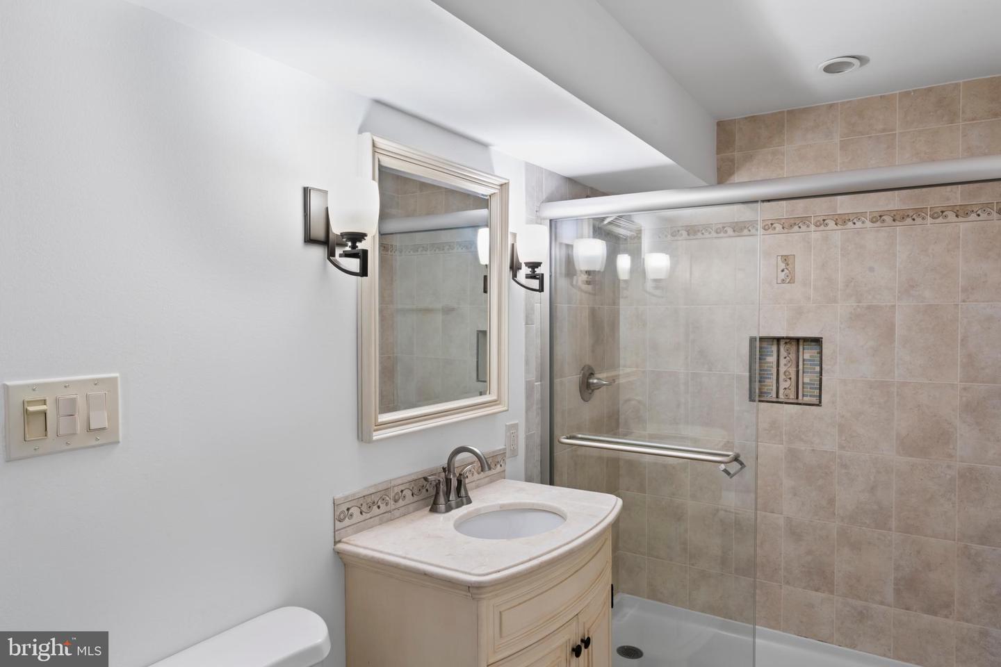1950 WEYBRIDGE LN, RESTON, Virginia 20191, 5 Bedrooms Bedrooms, ,4 BathroomsBathrooms,Residential,For sale,1950 WEYBRIDGE LN,VAFX2262102 MLS # VAFX2262102