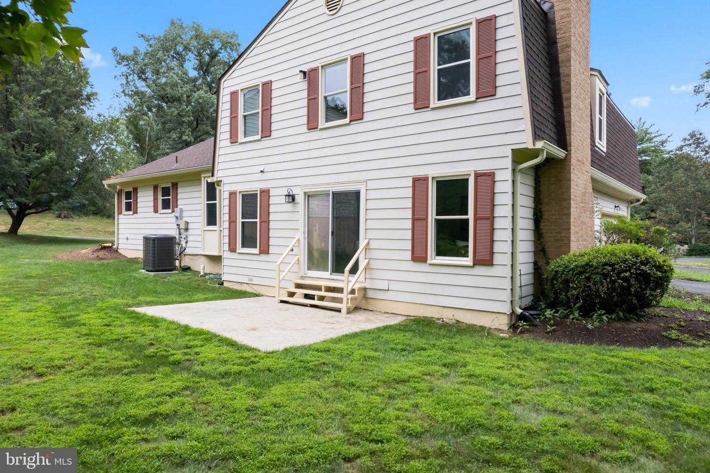 1950 WEYBRIDGE LN, RESTON, Virginia 20191, 5 Bedrooms Bedrooms, ,4 BathroomsBathrooms,Residential,For sale,1950 WEYBRIDGE LN,VAFX2262102 MLS # VAFX2262102