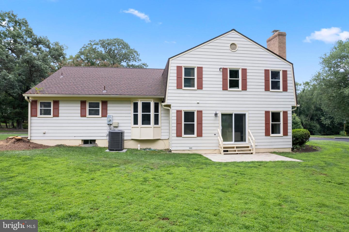 1950 WEYBRIDGE LN, RESTON, Virginia 20191, 5 Bedrooms Bedrooms, ,4 BathroomsBathrooms,Residential,For sale,1950 WEYBRIDGE LN,VAFX2262102 MLS # VAFX2262102