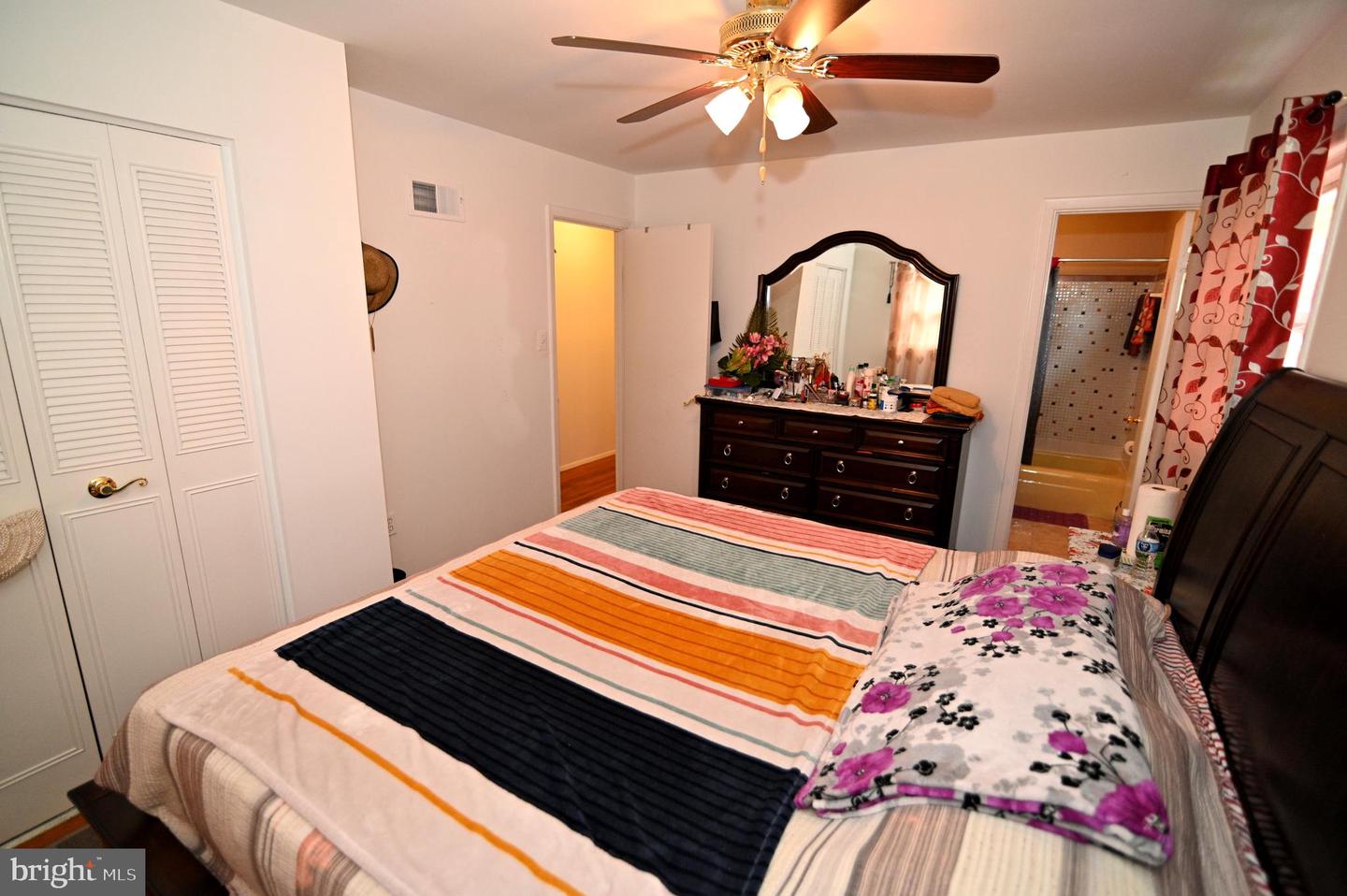 2219 MADISON CT, WOODBRIDGE, Virginia 22191, 6 Bedrooms Bedrooms, ,3 BathroomsBathrooms,Residential,For sale,2219 MADISON CT,VAPW2101816 MLS # VAPW2101816