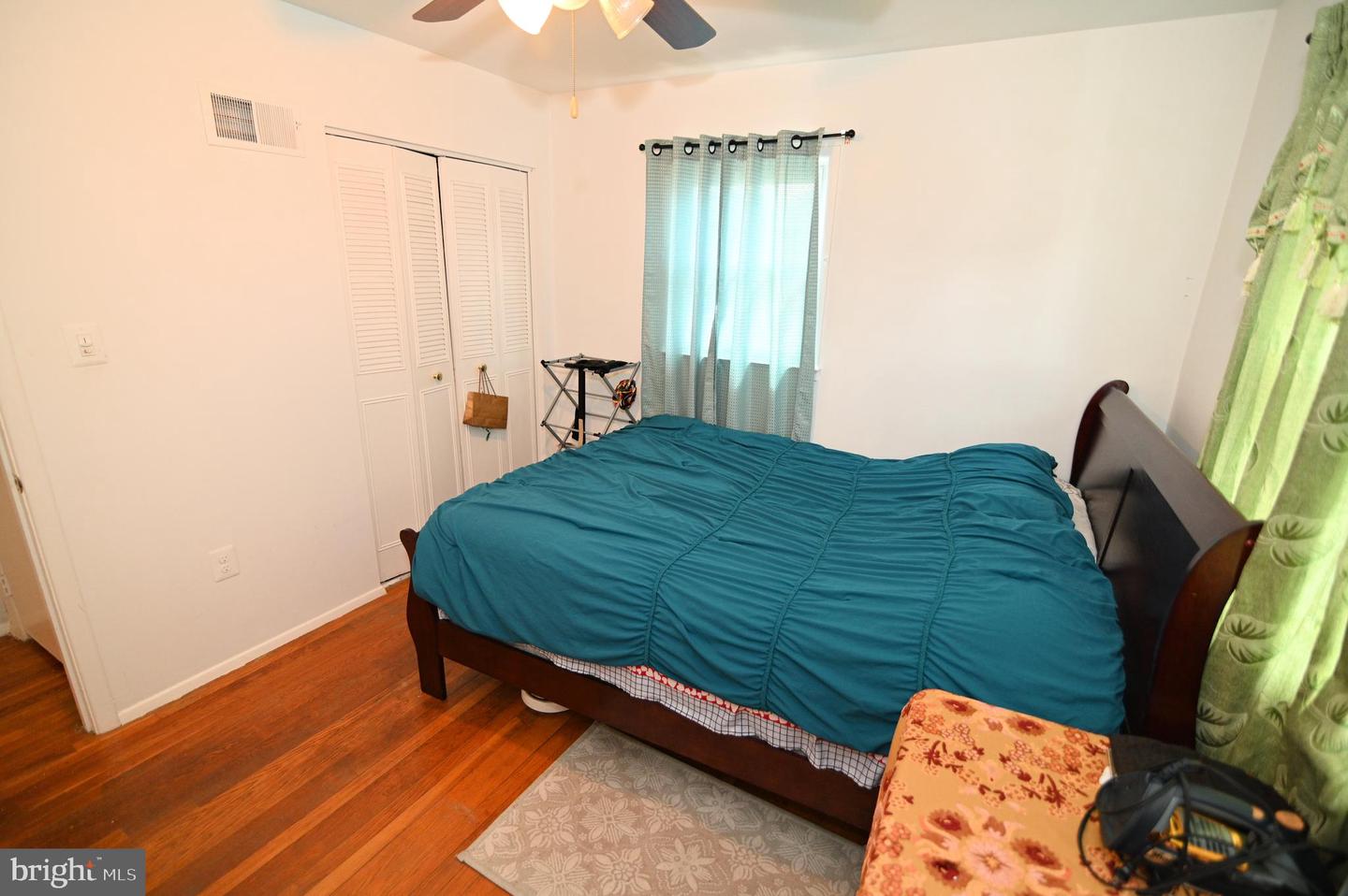 2219 MADISON CT, WOODBRIDGE, Virginia 22191, 6 Bedrooms Bedrooms, ,3 BathroomsBathrooms,Residential,For sale,2219 MADISON CT,VAPW2101816 MLS # VAPW2101816